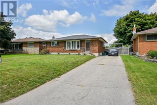 Detached House for Sale, 10 Pembroke Avenue, Brantford, ON