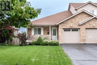 Freehold Townhouse for Sale, 104 Athlone Crescent, Stratford, ON