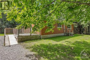 Property for Sale, 697 Oak Creek Road, Carp, ON