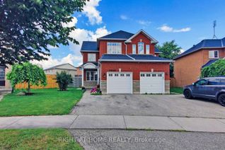 Semi-Detached House for Sale, 7650 Black Walnut Tr, Mississauga, ON