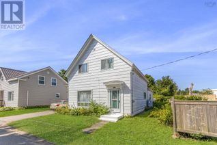 House for Sale, 49 Chapel Street, Parrsboro, NS