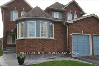 Detached House for Rent, 92 Nelson Circle, Newmarket, ON