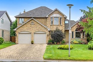 Detached House for Sale, 2 Garden Walk, London, ON