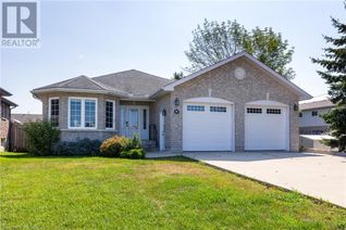 Bungalow for Sale, 803 23rd Street E, Owen Sound, ON