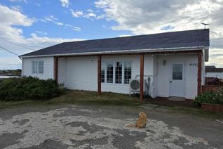 Bungalow for Sale, 495 Main Street Street, New-Wes-Valley, NL