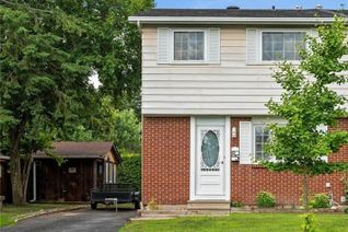 Semi-Detached House for Sale, 85 Shouldice Crescent, Kanata, ON