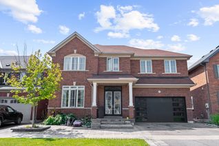 Detached House for Sale, 135 Britannia Ave E, Oshawa, ON