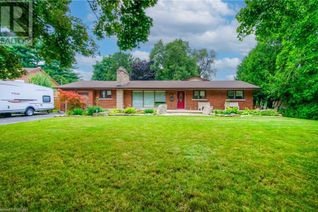 Bungalow for Sale, 15 Hawthorne Road, Cambridge, ON