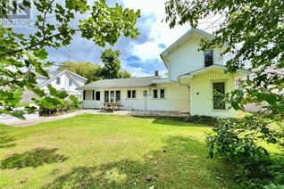 Cottage for Sale, 17234 Lakeshore Road, Rondeau Park, ON