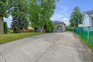 Bungalow for Sale, 42 Deerhurst Rd, Hamilton, ON