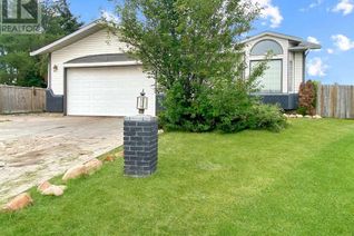 Detached House for Sale, 237 Beaton Place, Fort McMurray, AB