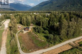 Detached House for Sale, 7320 Macrae Road, Pemberton, BC