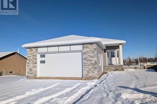 Bungalow for Sale, 35 Sierra Road Sw, Medicine Hat, AB