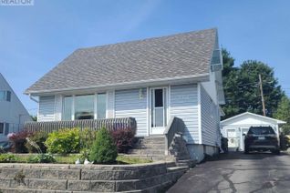 House for Sale, 200 Hillside Dr S, Elliot Lake, ON