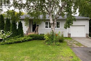 Bungalow for Rent, 345 Napier Street, Collingwood, ON