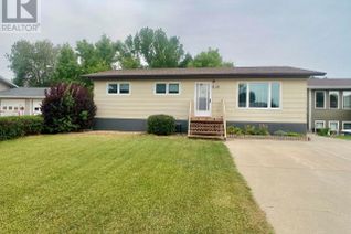 Bungalow for Sale, 1606 Dieppe Crescent, Estevan, SK