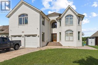 Detached House for Sale, 974 Lake Trail Drive, Windsor, ON