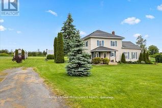 Detached House for Sale, 555 S Big Island Road, Prince Edward County (Sophiasburgh), ON