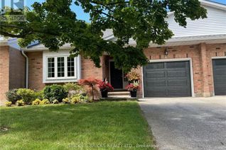 Townhouse for Sale, 10 Elderwood Drive #2, St. Catharines (453 - Grapeview), ON