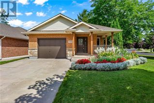 Bungalow for Sale, 7949 Grossi Court, Niagara Falls, ON