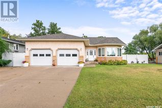 Bungalow for Sale, 1647 Admiral Crescent, Moose Jaw, SK