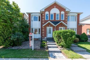 Freehold Townhouse for Sale, 62 Glenashton Dr, Oakville, ON