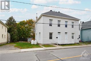 Detached House for Rent, 154 Beckwith Street N, Smiths Falls, ON