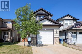 Detached House for Sale, 322 Grosbeak Way, Fort McMurray, AB