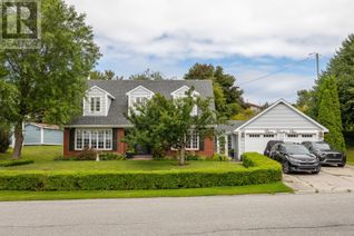 Detached House for Sale, 11 Hamilton Place, Corner Brook, NL