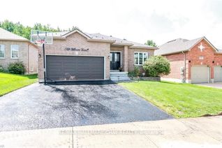 Bungalow for Sale, 59 Silver Tr, Barrie, ON