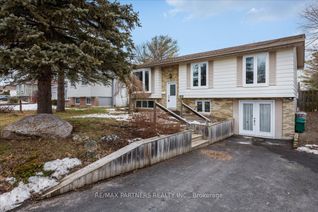 Bungalow for Rent, 208 Pine Dr #Main, Barrie, ON