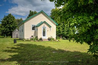 Detached House for Sale, 9 McAndrews Rd E, Westport, ON