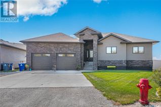 Bungalow for Sale, 110 Canada Court, Hanley, SK