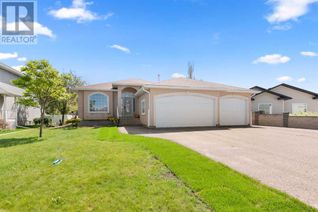 Bungalow for Sale, 21 Cottonwood Close Sw, Medicine Hat, AB