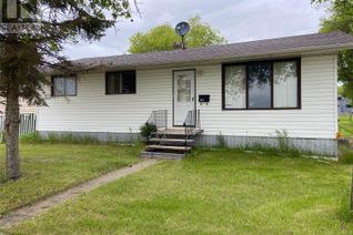 Detached House for Sale, 319 First Avenue, Quinton, SK