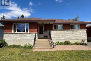 Detached House for Sale, 1409 Mary St W, Thunder Bay, ON