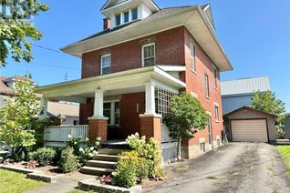 Detached House for Sale, 228 St George St Street, Port Dover, ON