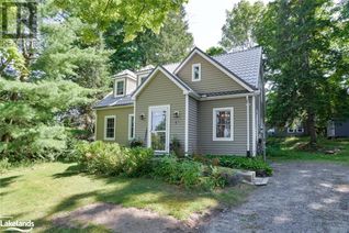 Detached House for Sale, 35 Cora Street E, Huntsville, ON