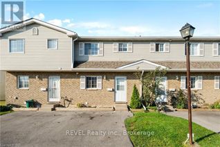 Condo Townhouse for Sale, 8136 Coventry Road #29, Niagara Falls (218 - West Wood), ON