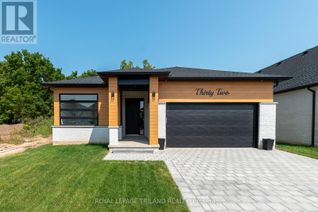 Detached House for Sale, 32 Briscoe Crescent, Strathroy-Caradoc, ON