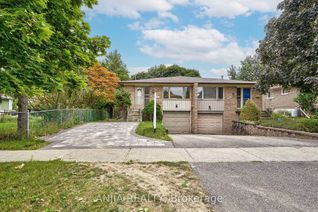 Backsplit for Sale, 133 Crockamhill Dr, Toronto, ON