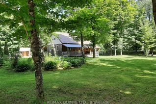 Bungalow for Sale, 3247 Flinton Rd, Addington Highlands, ON