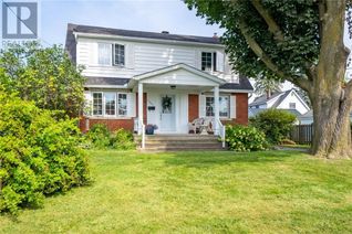 Detached House for Sale, 1601 Queen Street, Cornwall, ON