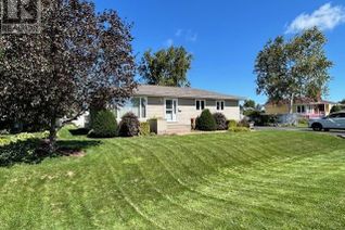 Bungalow for Sale, 1110 Smith Street, Bathurst, NB