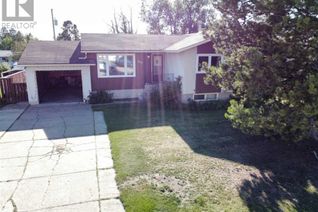 Bungalow for Sale, 607 7 Avenue, Fox Creek, AB