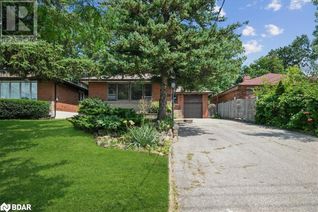 Detached House for Sale, 3027 Weston Road, Toronto, ON