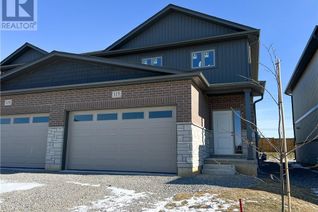 Semi-Detached House for Sale, 115 Amber Street, Waterford, ON