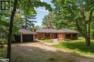 Bungalow for Sale, 652 North Waseosa Lake Road, Huntsville, ON