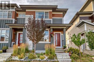 Freehold Townhouse for Sale, 146 Skyview Circle Ne, Calgary, AB