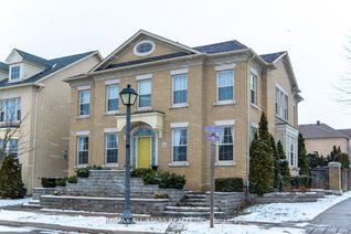 Detached House for Sale, 18 Orr Farm Rd, Markham, ON